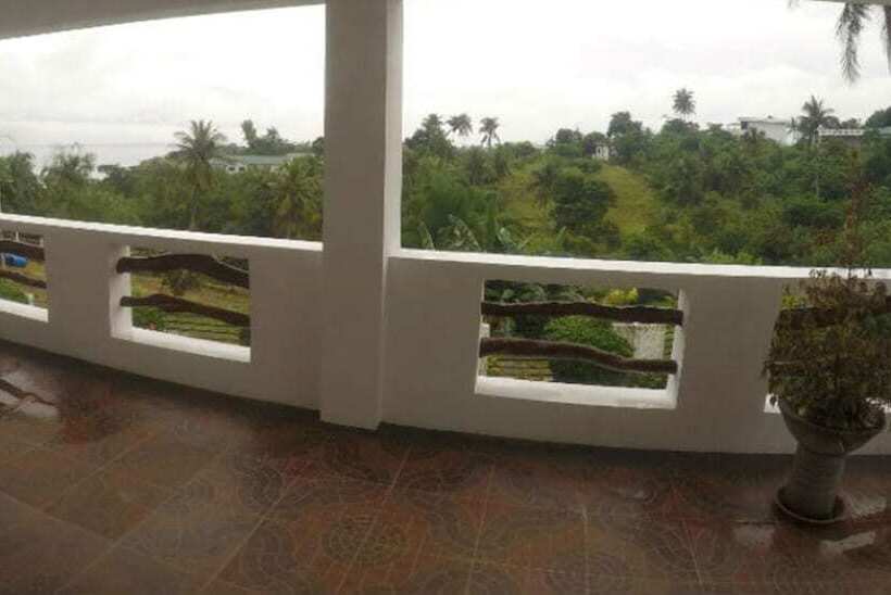 Monkey Beach Dive Resort