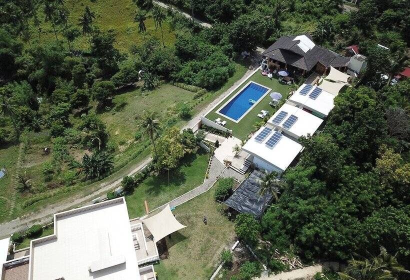 Monkey Beach Dive Resort