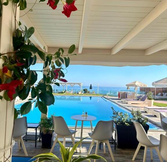 Nautica Hotel Apartments