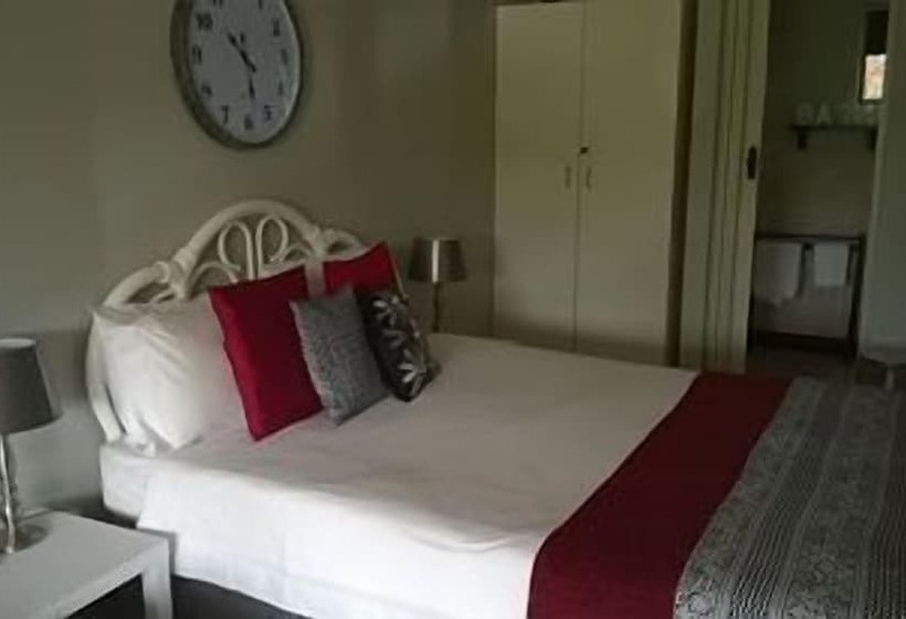 بنسيون African Sun Guest House