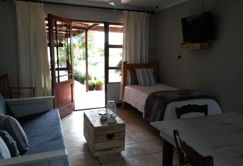 بنسيون African Sun Guest House