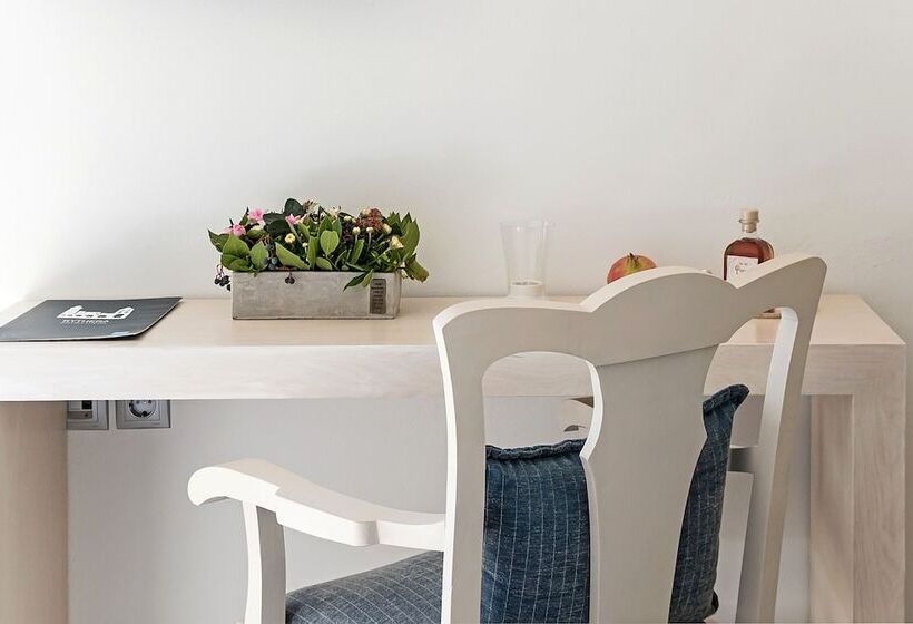 بنسيون Lidea Boutique