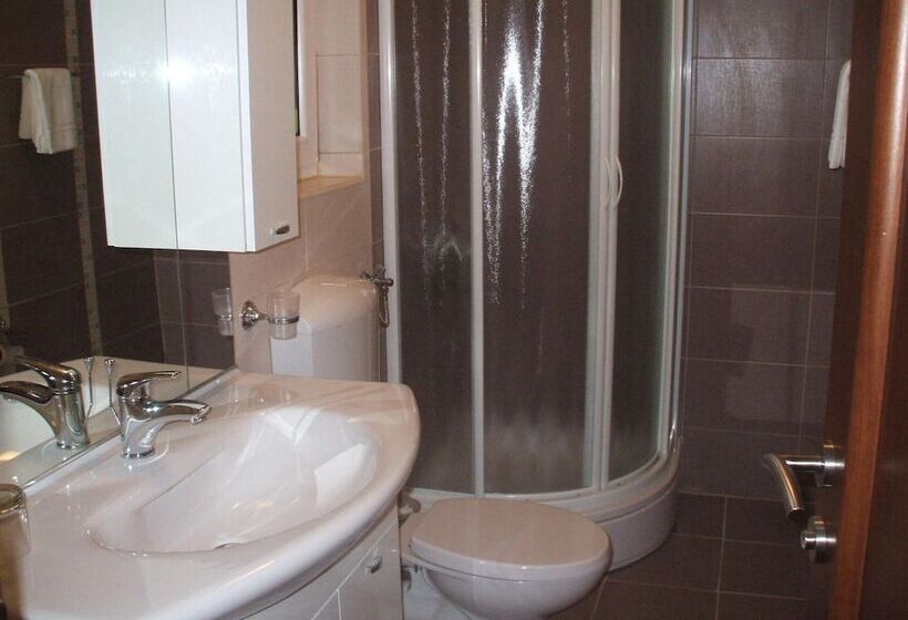 پانسیون Motel Monako