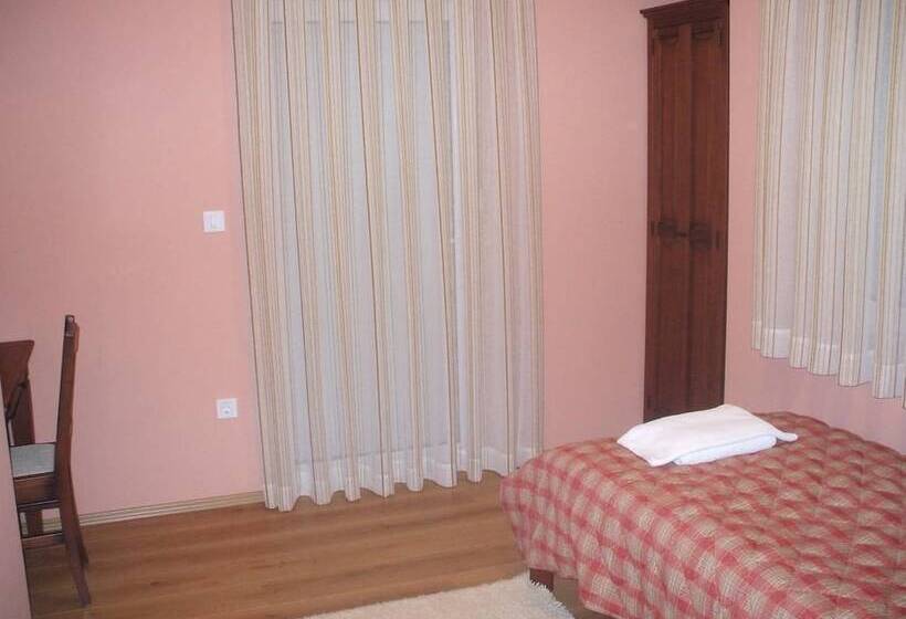 پانسیون Motel Monako