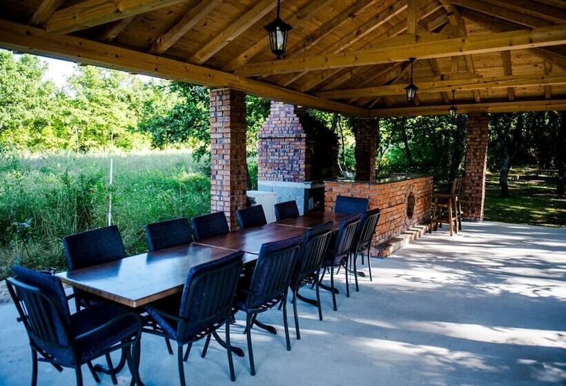 پانسیون Motel Monako