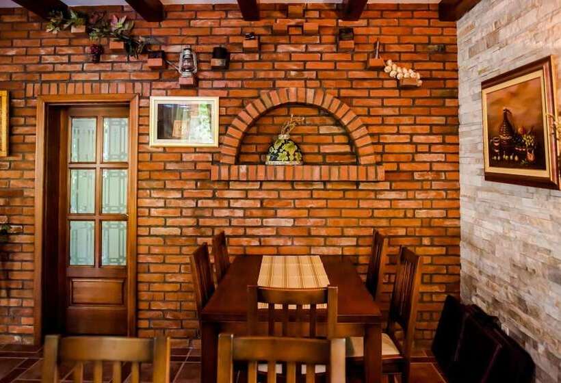 پانسیون Motel Monako