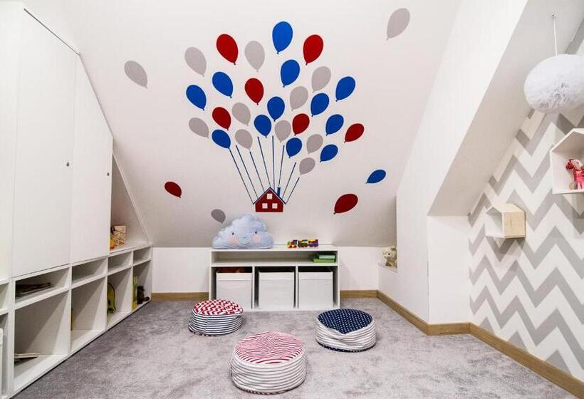 پانسیون Novobilski   Pod Wyciągiem Bania I Kotelnica, Obok Termy Bania