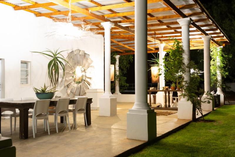 بنسيون Sweetfontein Boutique Farm Lodge
