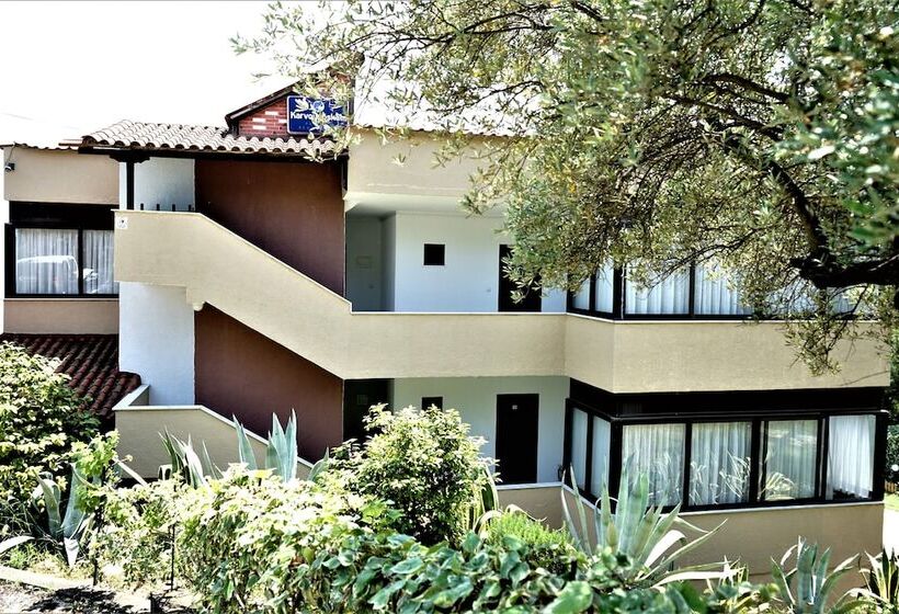 Pension Karvounoskala