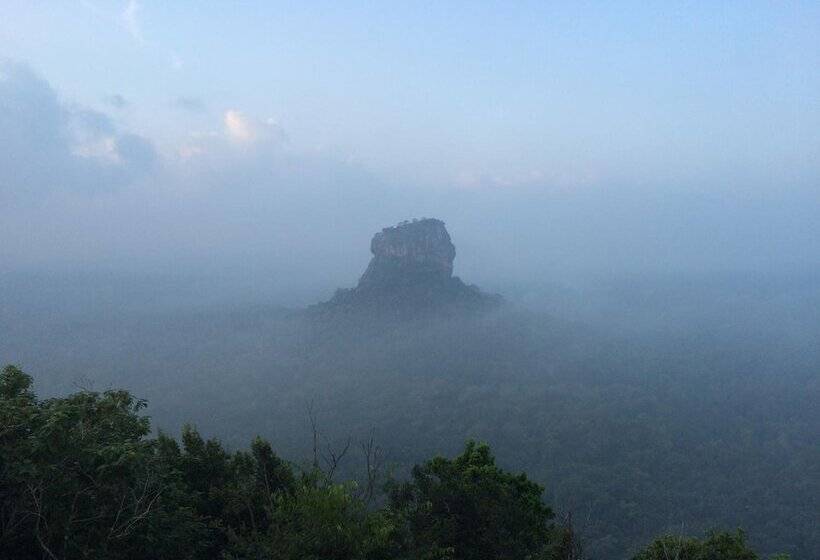Резиденция Sisira Homestay Sigiriya
