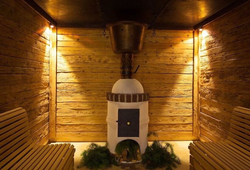 منتجع Tsarstvo Korolevstvo