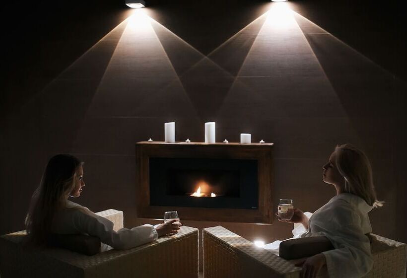 منتجع Tsarstvo Korolevstvo