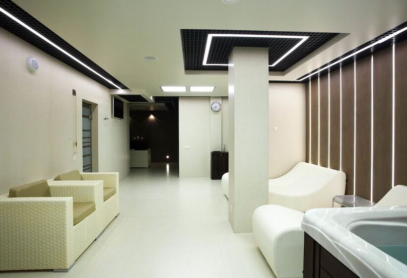 منتجع Tsarstvo Korolevstvo