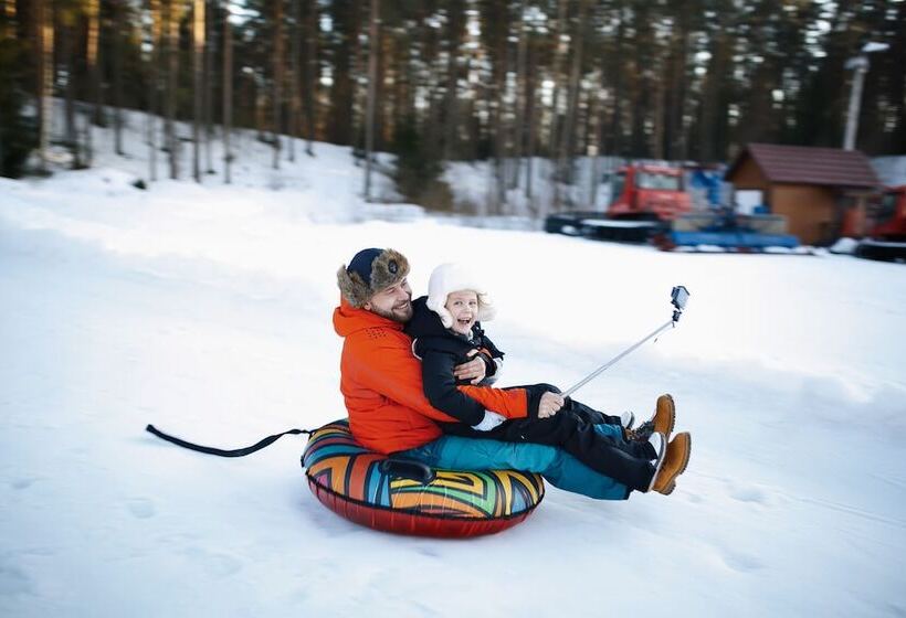 منتجع Tsarstvo Korolevstvo