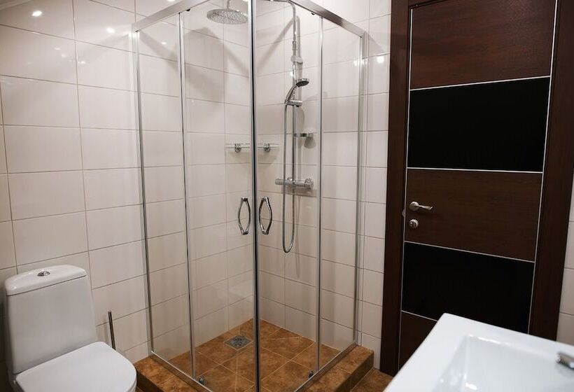 منتجع Tsarstvo Korolevstvo