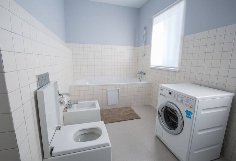 منتجع Tsarstvo Korolevstvo