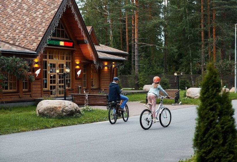 منتجع Tsarstvo Korolevstvo