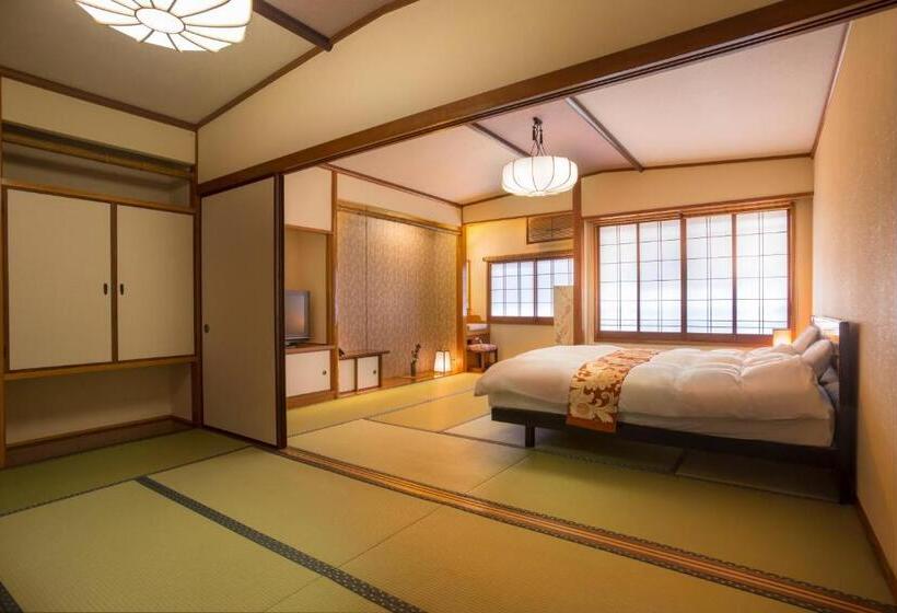 ريوكان Kinosaki Onsen Hanakouji Saigetsu