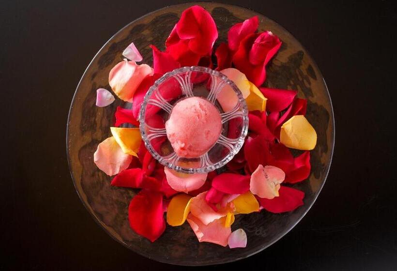 ريوكان Kinosaki Onsen Hanakouji Saigetsu