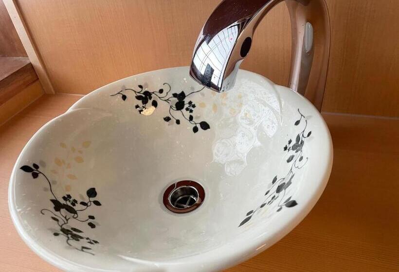 ريوكان Kinosaki Onsen Hanakouji Saigetsu