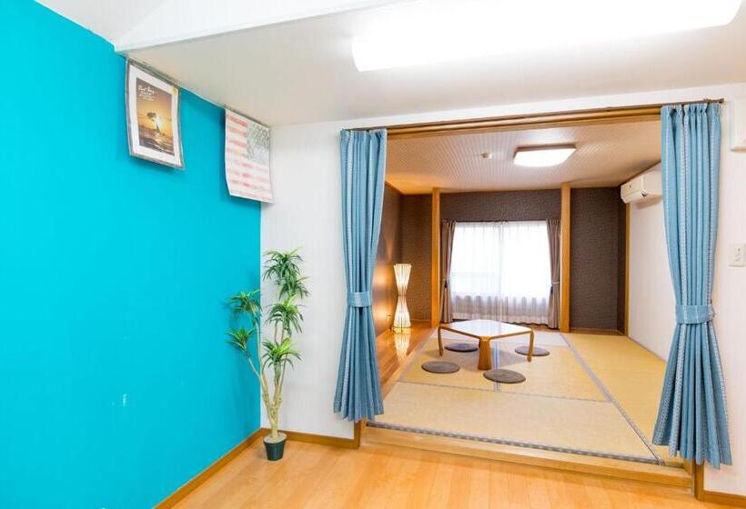 Seaside Pension Petit Shirahama