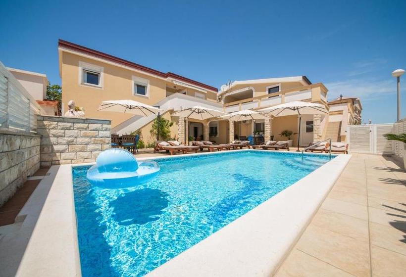 Villa Karmen Poolhouse