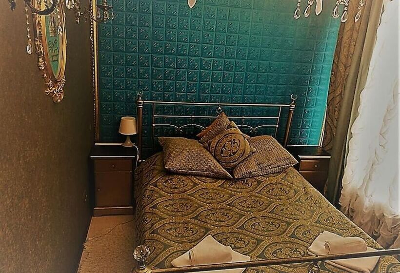 Vip Guest House Nevsky   Hostel