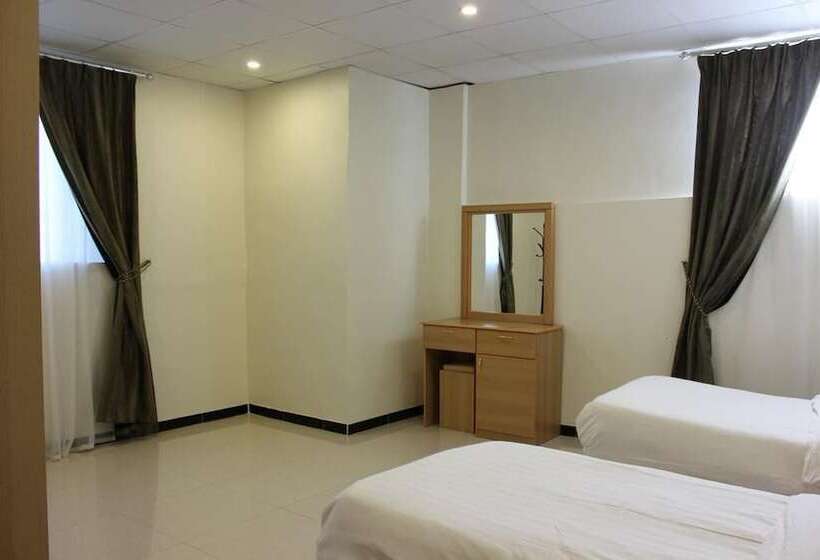 Al Amoria Furnished Apartments 3