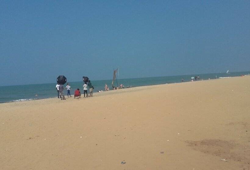 민박 Araliya White House