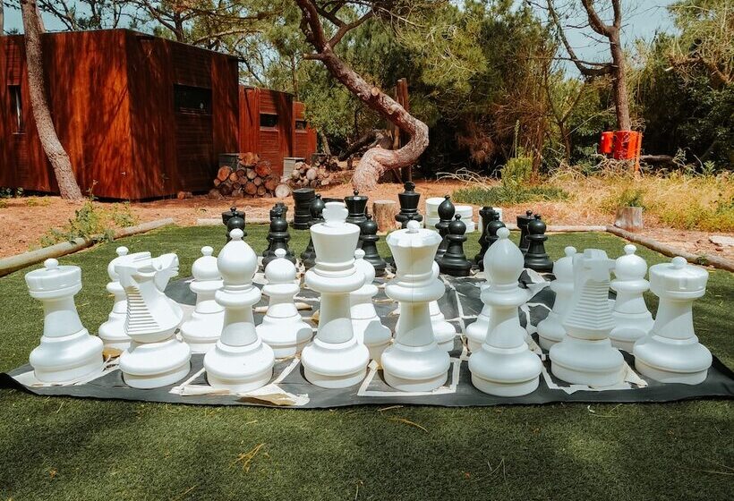 تختخواب و صبحانه Azen Cool House