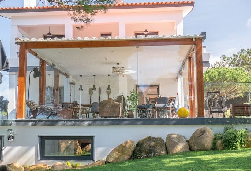 تختخواب و صبحانه Azen Cool House