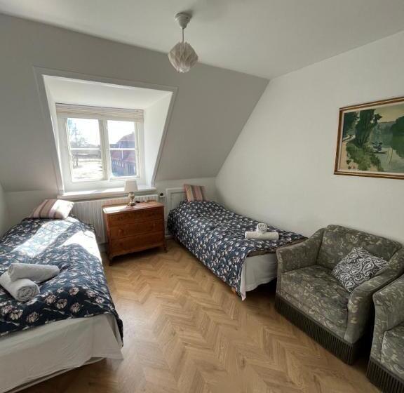 Bed and Breakfast Bellinge House