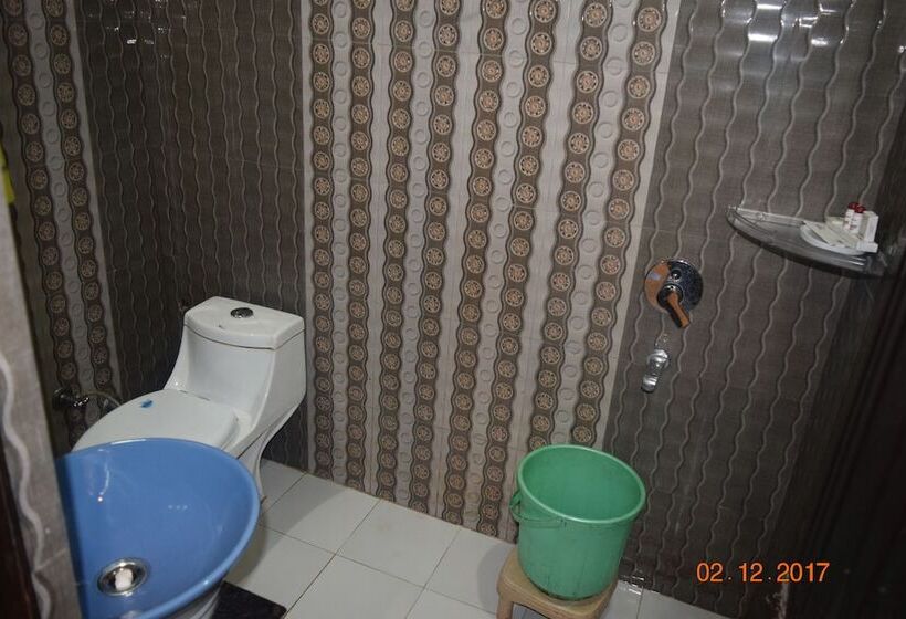 Bed and Breakfast Trishul By T And M Hotels