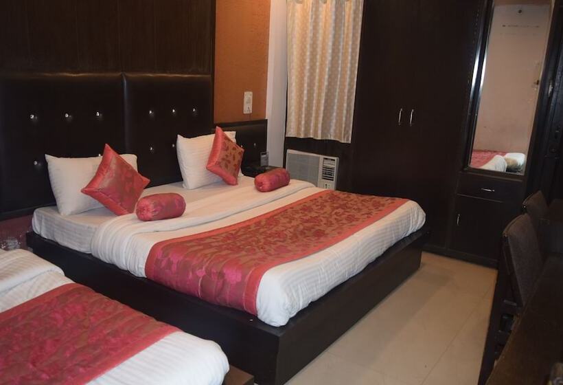 Bed and Breakfast Trishul By T And M Hotels