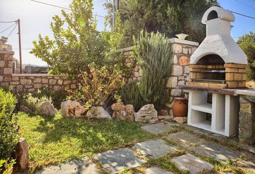 Haraki Stone Apartments