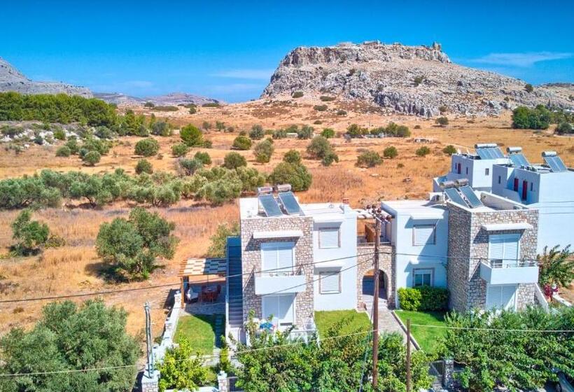 Haraki Stone Apartments