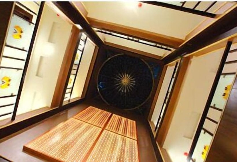 בית מלון כפרי Avalon Taj