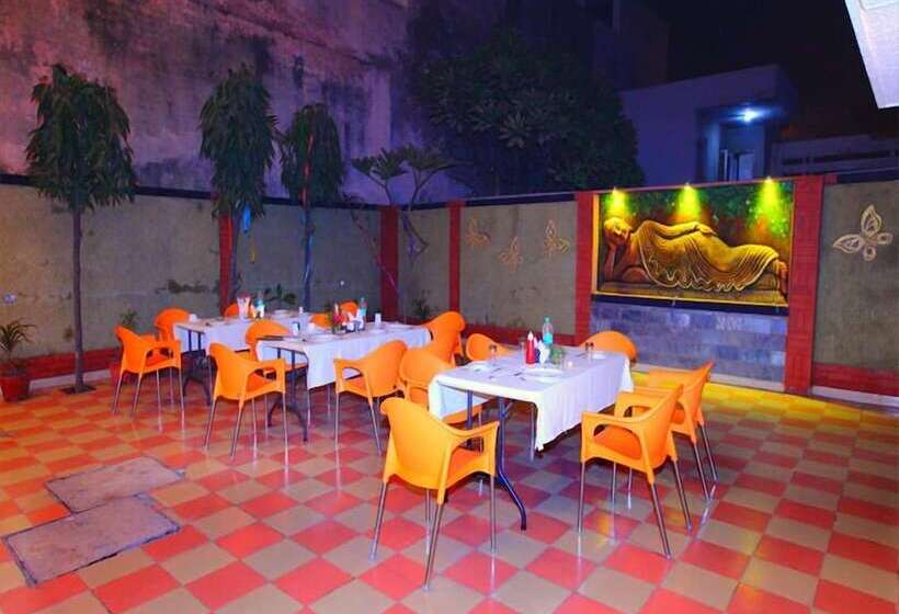 בית מלון כפרי Avalon Taj