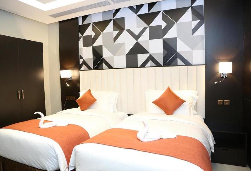 Отель Bayat Suites