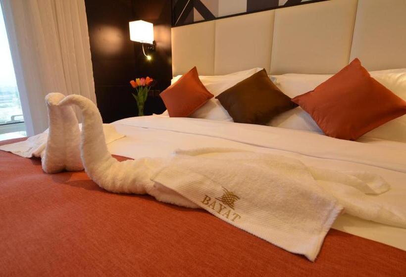 Отель Bayat Suites