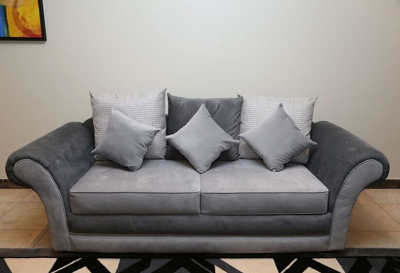 Отель Bayat Suites