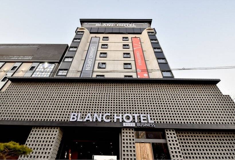 هتل Blanc Business
