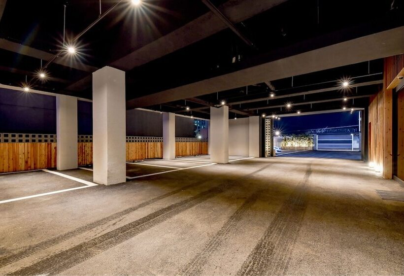 هتل Blanc Business