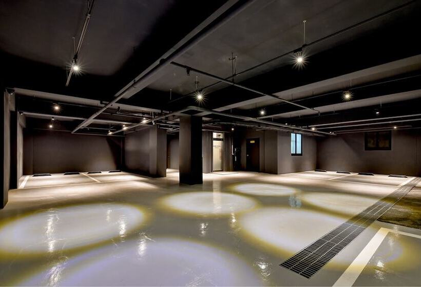 هتل Blanc Business