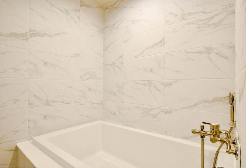 هتل Blanc Business