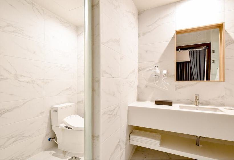 هتل Blanc Business