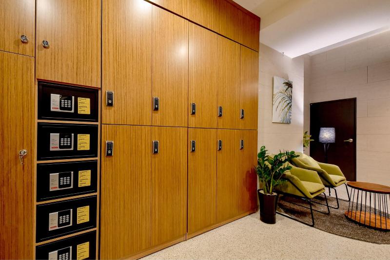 هتل Blanc Business