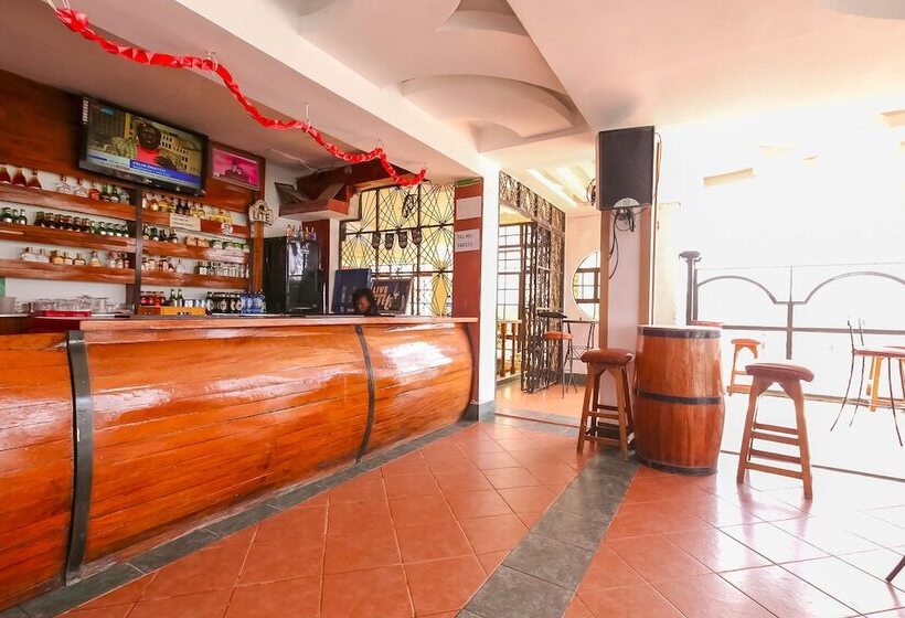 ホテル Continental Inn