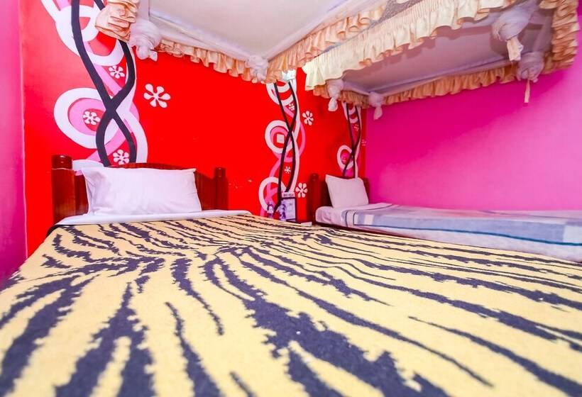 ホテル Continental Inn