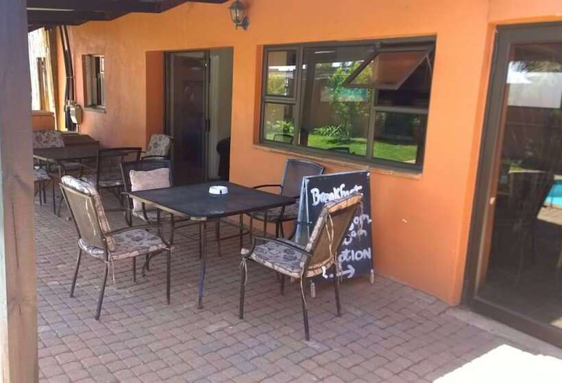 Отель Daans At Graskop